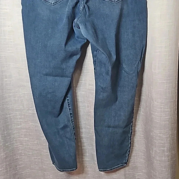 LEVI JEANS - Picture 5 of 8